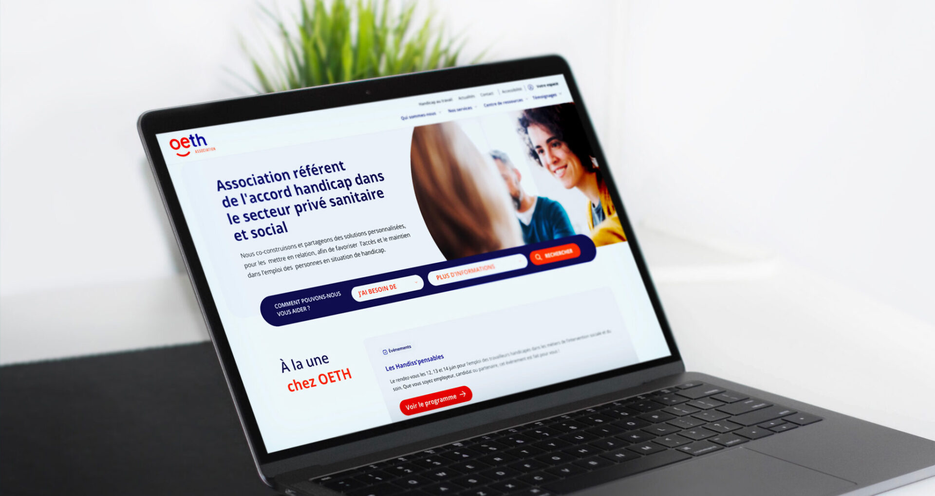Vue d'un écran d'ordinateur ouvert sur le site web éco OETH